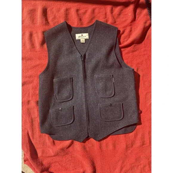 Woolrich Men’s Wool Vest Size L Gray Zip Front Utility Pockets Adjustable Back - Picture 4 of 8